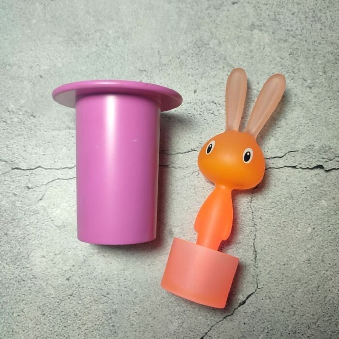 Футляр для зубочисток 7,5х14х7,5 см розовый Magic Bunny Alessi