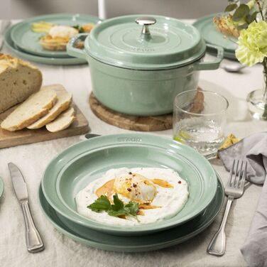 Тарелка для супа 24 см sage green Dining Line Staub